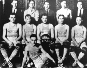 The 1922 Philadelphia SPHAS, whose uniforms featured Hebrew lettering.