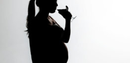 pregnantwomandrinking