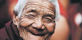 very old person smiling via twitter large
