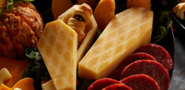 Could eating cheese and other dairy products cause disturbing dreams?