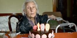 Children of parents who live to be over 100 years old inherit survival advantages