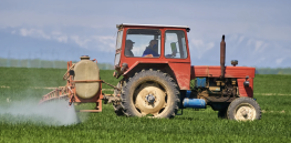 Why farmers are digging in their heals in defense of the weedkiller glyphosate demonized by activists