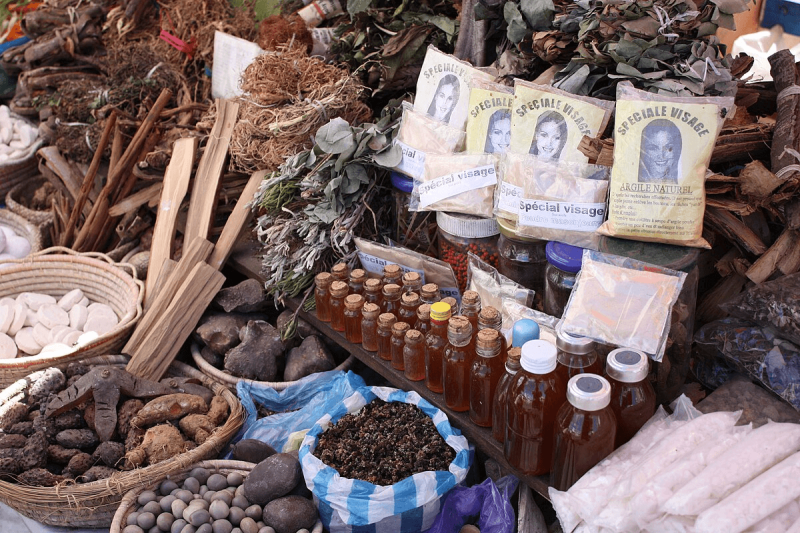 Traditional medicine in a market in Antananarivo, Madagascar. Credit: Wikimedia