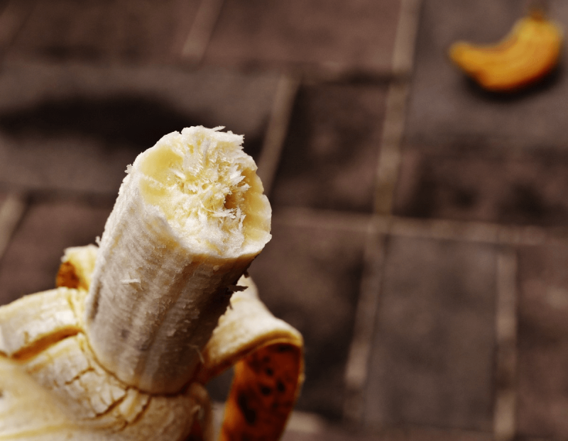 bananas eat fruits fruit healthy yellow brown spots banana peel