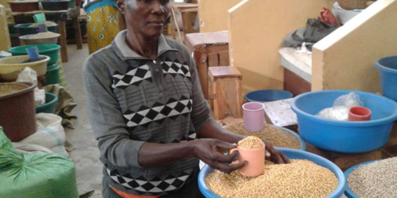 Ugandan soybean vendor in Gulu. Credit: Julius Ocungi