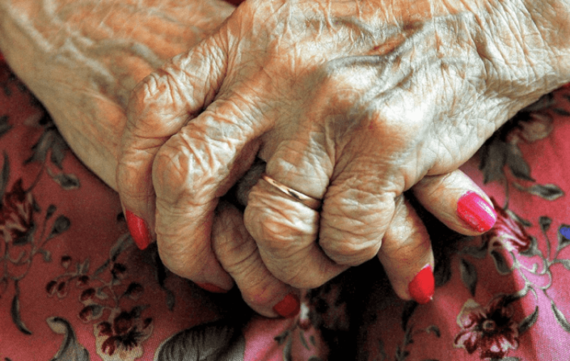 How Oestregen can help prevent the early onset of dementia and Parkinson's in women