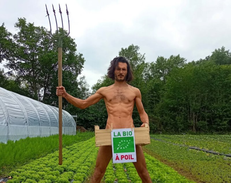 Mathieu Rullier, president of Vienne Agrobio, is organising and participating in the "Naked Organic" protests in Vienne and in La Rochelle. Credit: Mathieu Rullier
