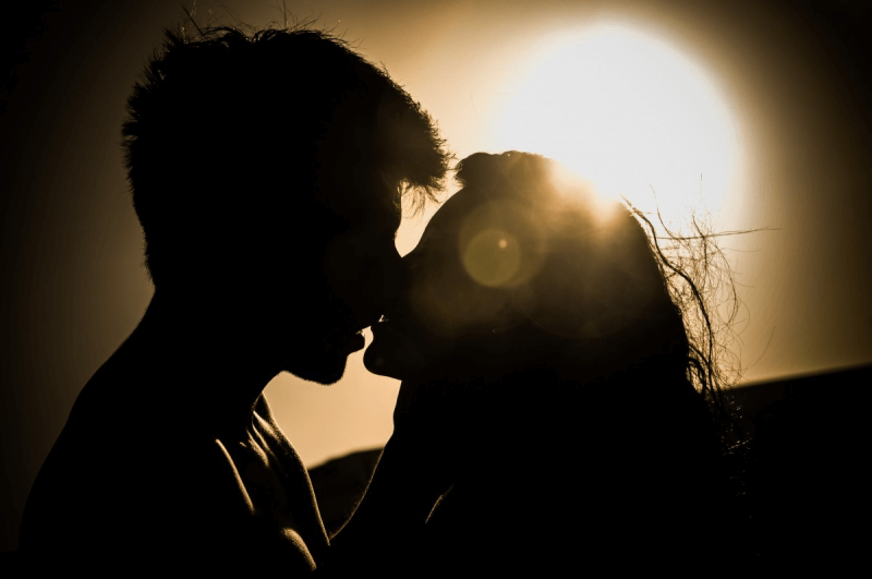 love monochrome silhouette kiss kissing romance intimacy publicdomain