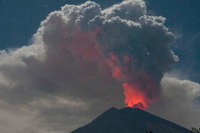 mount agung volcano eruption
