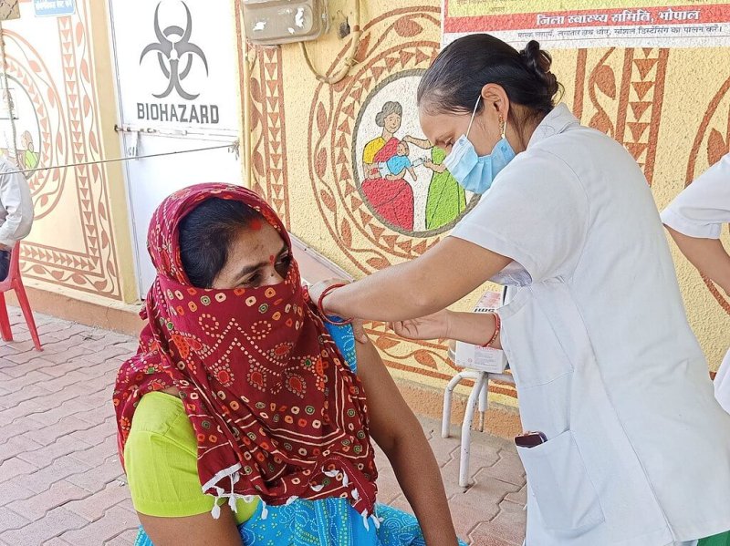 Vaccination drive in Bhopal, India. Credit: Wikimedia