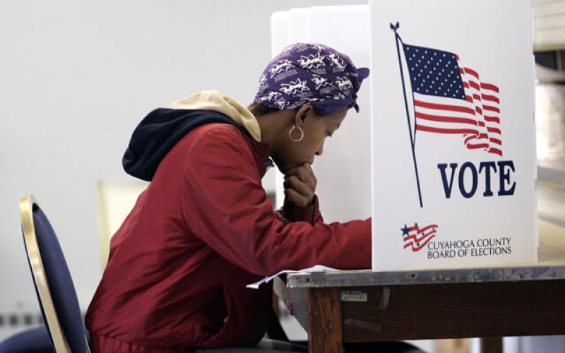 woman voting thumb xauto